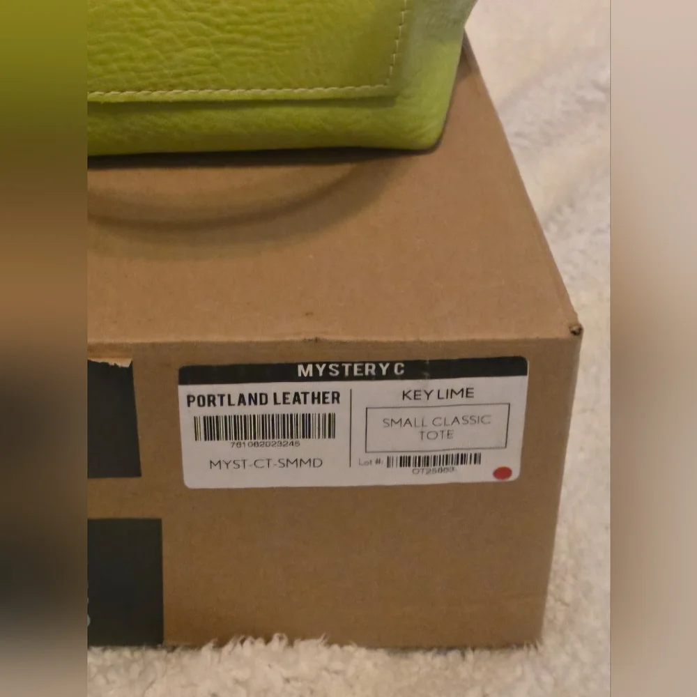 Portland Leather Goods Small Classic Crossbody. Limited Key Lime Color - Picture 2 of 4